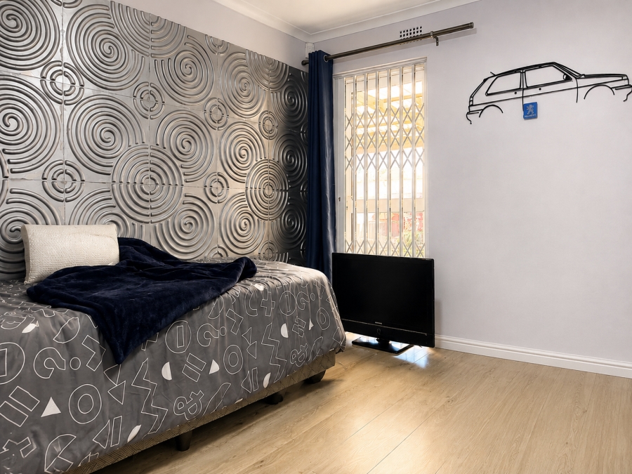 To Let 4 Bedroom Property for Rent in Edgemead Western Cape